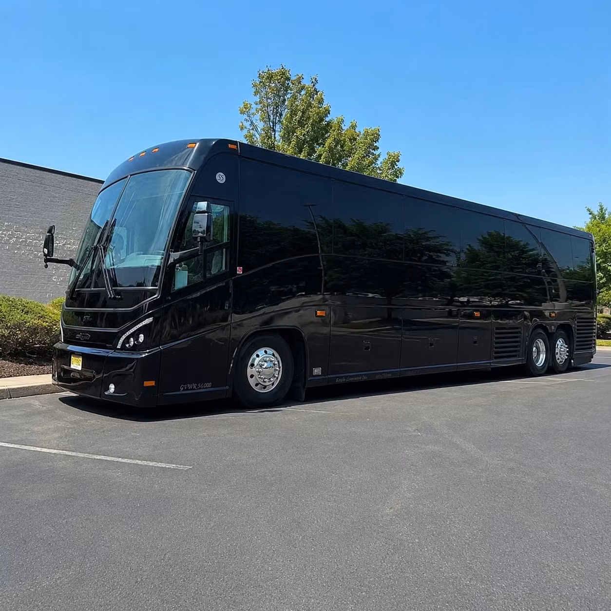reliable bus transportation for fort leavenworth personnel and military events in the region